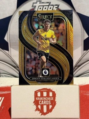 Jørgen Strand Larsen - 2024-25 Panini Select Honeycomb Mezzanine SSP - Wolves - Image 1 of 4