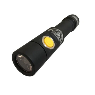 Armytek Principal C2 XP-L (Blanco) USB Incl. Pila Linterna 1250 Lumen con Funda - Imagen 1 de 2