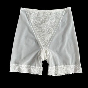 Pantaloncini corti vintage Bali rete dimagrante pizzo floreale bianco gamba lunga cintura taglia XL - Foto 1 di 10