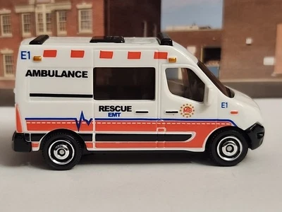 Спичечный коробок Renault Master скорая помощь *отдельно* - Изображение 1 из 4