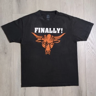 Camisa WWE The Rock Wrestlemania 32 Para Hombre Grande Negra Naranja Logo Brahma Bull 2016 Foto 1 de 4