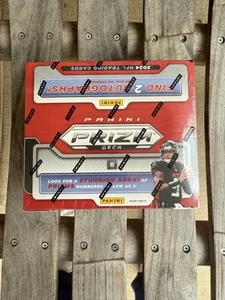 2024 Panini Prizm Deca NFL Football Hobby Box (esclusiva online) IN MANO - Foto 1 di 2