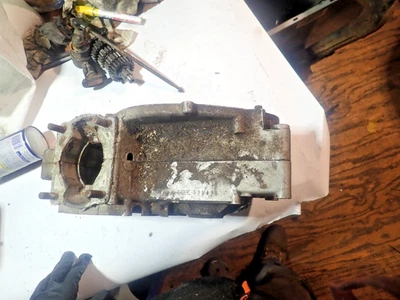 Motor de cárter izquierdo/derecho Kawasaki 1975-1976 KT250 KT Trials # K2E001498 Foto 1 de 4