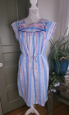 Vestido Smart Time Vintage Poli Algodón Bordado Tulipán Casa Primavera Mediano Foto 1 de 4