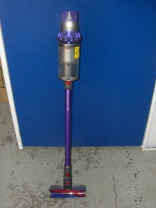 DYSON CYCLONE V10 STICK VACUUM CLEANER WITH CHARGER WORKING - Picture 1 of 5