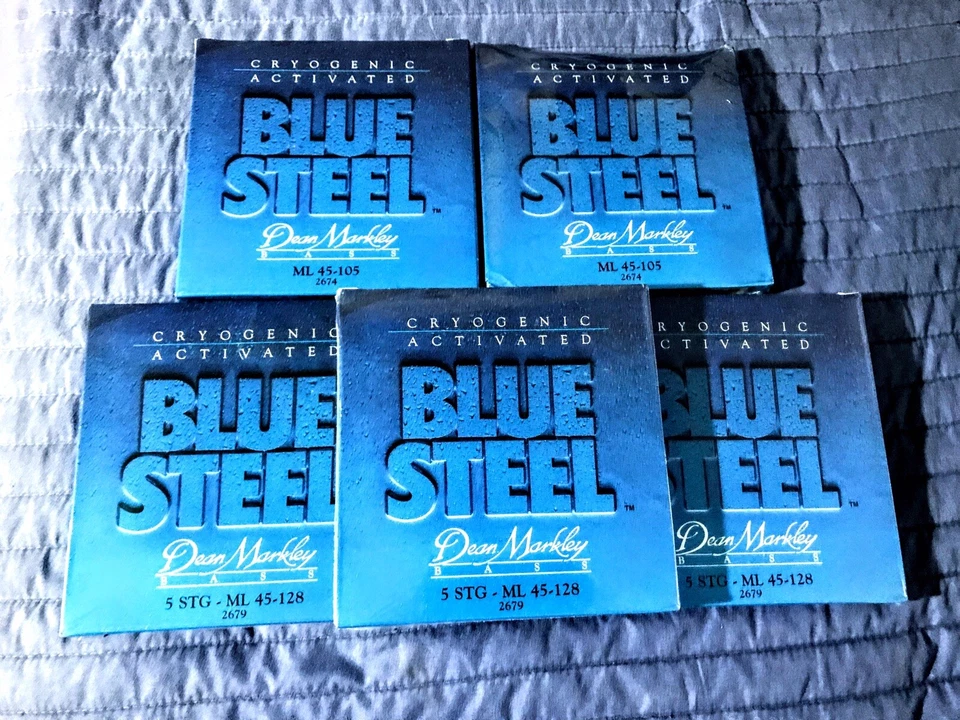 Cuerdas de bajo, lote de (cuerdas marca Dean Markley, (2) 2674 y (3) juegos de 2679 Foto 1 de 1