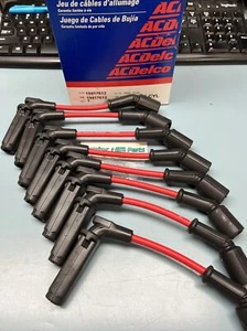 New Genuine GM 19417612 Spark Plug Wire Set Corvette Silverado Tahoe Suburban - Foto 1 di 3