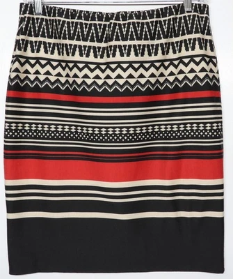 Falda lápiz tejida Macy's ROZ & ALI para mujer hasta la rodilla negra roja tostada rayas Foto 1 de 4