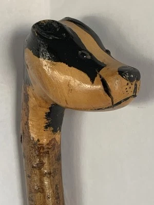 Antiguo bastón/caña con cabeza de tejón tallada/pintada a mano con ojos de vidrio originales Foto 1 de 4