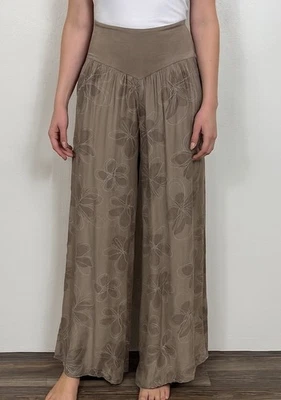 Made in Italy Silk Blend Wide Leg Pants Taupe Floral Print Size S/M - Image 1 of 4