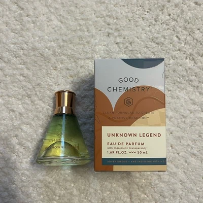 Good Chemistry *Unknown Legend* Eau De Perfume 1,69 oz. (E2E-3250) Foto 1 de 4
