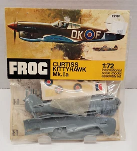 FROG Curtiss Kittyhawk Mk Ia Fighter Plane Model Aircraft Kit 1:72 Scale England - Bild 1 von 3