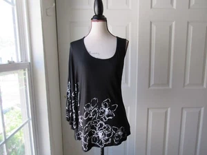 Size: M-SANS SOUCI Black + White One Cap Sleeve Floral Print Loose-Fit Top - Picture 1 of 11