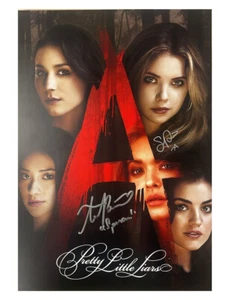 Pretty Little Liars impresión A3 firmada por Sasha Pieterse, Troian Bellisario - Imagen 1 de 3