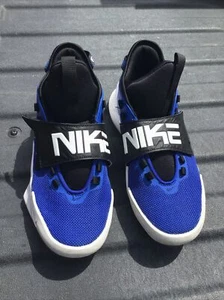 Nike Boys Future Court  CT2866-400 Blue Black Basketball Shoes Sneakers Size 4y - Picture 1 of 8
