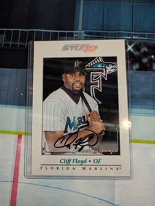 MLB Florida Marlins Cliff Floyd Signed '01 Donruss Studio Portrait Baseball Card - Picture 1 of 3