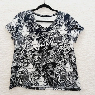 T-Shirt Size L Black White Tropical Boho Minimalist Resort Office Vacation Cozy - Image 1 of 4