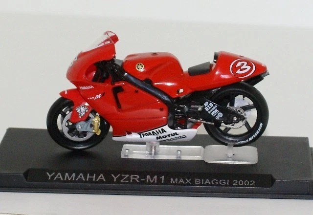 moto ixo 1/24 yamaha yzr-m1 max biaggi 2002 - Photo 1/1