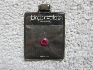 Lindenwold's Red Cubic Zirconia Gemstone: 1CT / 7mm / 58 Facets - Ready to Mount - Picture 1 of 5