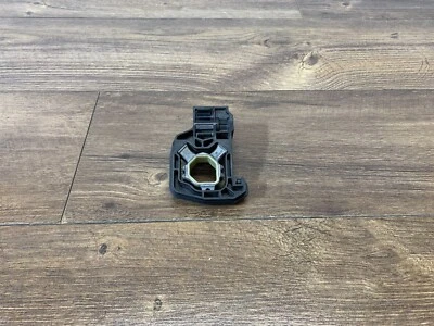 Soporte de montaje portador de radiador lado derecho BMW 550i 650i 750i M6 2010-2018 F01 Foto 1 de 4