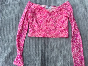 Beginning Boutique Ladies Size 8 Pink Cropped Long Sleeve Top “mesh Feeling” - Picture 1 of 8