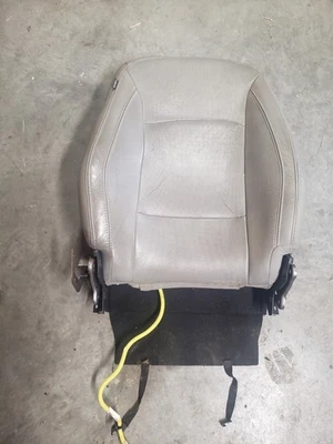 Asiento de pasajero delantero derecho Kia Optima 2011-2015 OEM Foto 1 de 4