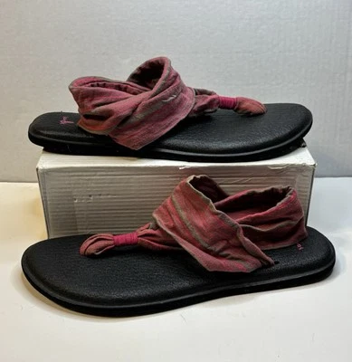 Sanuk 瑜伽带多色印花丁字裤凉鞋女式 10 码 — 第 1/4 张图片