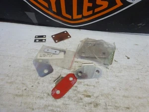 Harley Davidson BAGGER USADO/NOS Alforja SURTIDO PLACAS DE DESGASTE ETC - Imagen 1 de 7