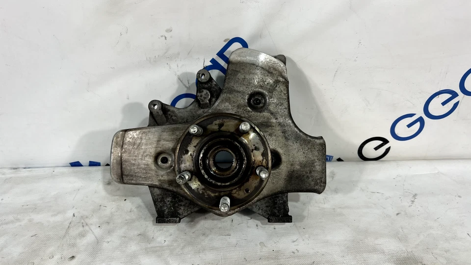 ASTON MARTIN V8 VANTAGE REAR LEFT SIDE SPINDLE KNUCKLE HUB OEM 2011 ✔️ - Image 1 of 4