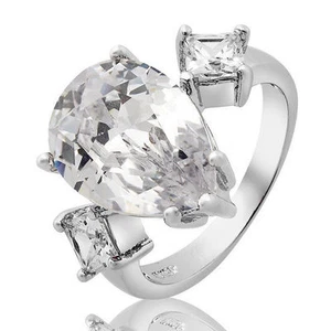 ANILLO DE ORO BLANCO CON PIEDRAS CIRCONIO, PARA COMPROMISO,BODA O PARA USTED - Imagen 1 de 1