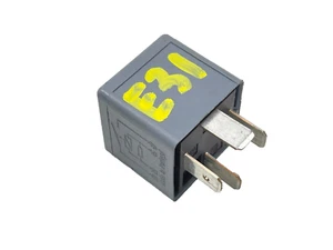 2004-2010 AUDI VOLKSWAGEN QUATTRO GENUINE COOLING FAN RELAY #373 8D0951253A OEM - Picture 1 of 5