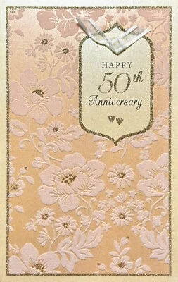 Tarjeta flocada feliz 50 aniversario dorado PARA PAREJA por American Greetings +✉ Foto 1 de 4