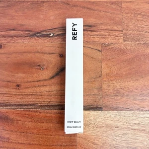 Nuovissimo gel REFY Brow Sculpt Shape and Hold con effetto laminazione trasparente 8,5 ml - Foto 1 di 3