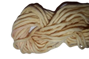 100g Chunky 1 Ply Merino Wool Yarn Yellow - Picture 1 of 3