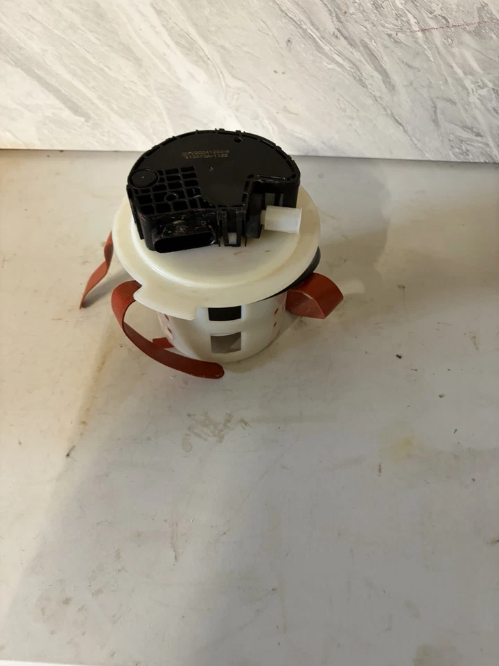 Bomba de fluido de escape diésel Canyon Colorado Cruze 2016-20 84526247* para GM DEF Foto 1 de 4