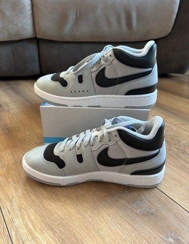 Nike Attack grigio fumo nero bianco UK 5 5