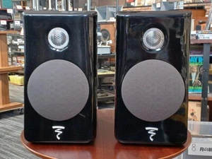 Focal Kanta N°1 Paar 2-Wege Regallautsprecher Hochglanz schwarz matt gebraucht - Bild 1 von 8