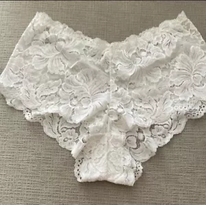 Hunkemoller lingerie white lace panties size M/L - Picture 1 of 7