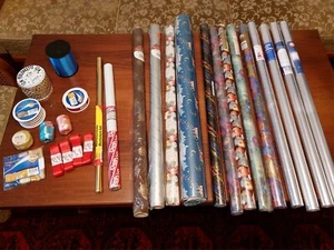 Geschenk Papier Rolle Folie Band Perlenkette Deko Weihnachten - über 30 Teile - Bild 1 von 11