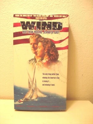 Wind (VHS 1992) Matthew Modine, Jennifer Grey Foto 1 de 3