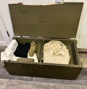 Vintage Wooden WW2 US Army Footlocker w/ Clothing Chest Trunk Military Air Force - Picture 1 of 24
