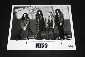 KISS 1995 handsigniertes Werbefoto 100 % ORIGINAL Autogramme unplugged DETROIT - Bild 1 von 8