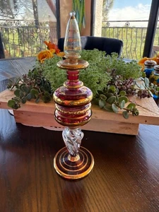 GLASS BLOWERS FROM THE WISHING WELL PERFUME BOTTLE. NICE - Picture 1 of 2