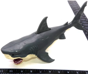Chap Mei Chomping Great White Shark Rescue Figure Corps Sea Ocean Animal Blip - Picture 1 of 6