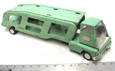 VINTAGE TONKA CAR HAULER TRANSPORTER SEMI TRUCK PRESSED STEEL TOY - Image 1 of 4