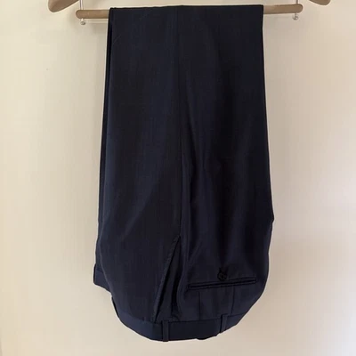 Traje de hombre Isaia Napoli azul 39R, pantalones cintura 32, longitud 30 Foto 1 de 2