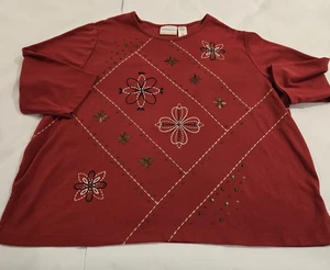 Top donna Alfred Dunner rosso con bellissimo disegno ricamo perline taglia 3X - Foto 1 di 9