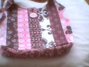 Gesteppte Jelly Roll Stoff Handtasche Tasche Braun Rosa Weiß Blumen Harlakin Herzen  - Bild 1 von 1