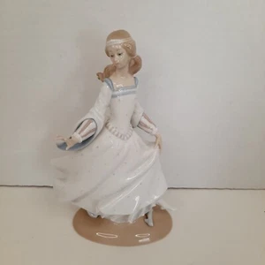 Figura Zapatilla Perdida de Cenicienta Porcelana Lladro Retirada #4828 *Dedo Roto - Imagen 1 de 6