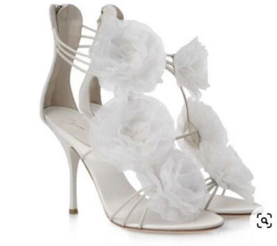 TOTALMENTE NUEVO Giuseppe Zanotti Flor Sandalia Tacones de aguja talla 9.5 Minorista $850 Foto 1 de 4